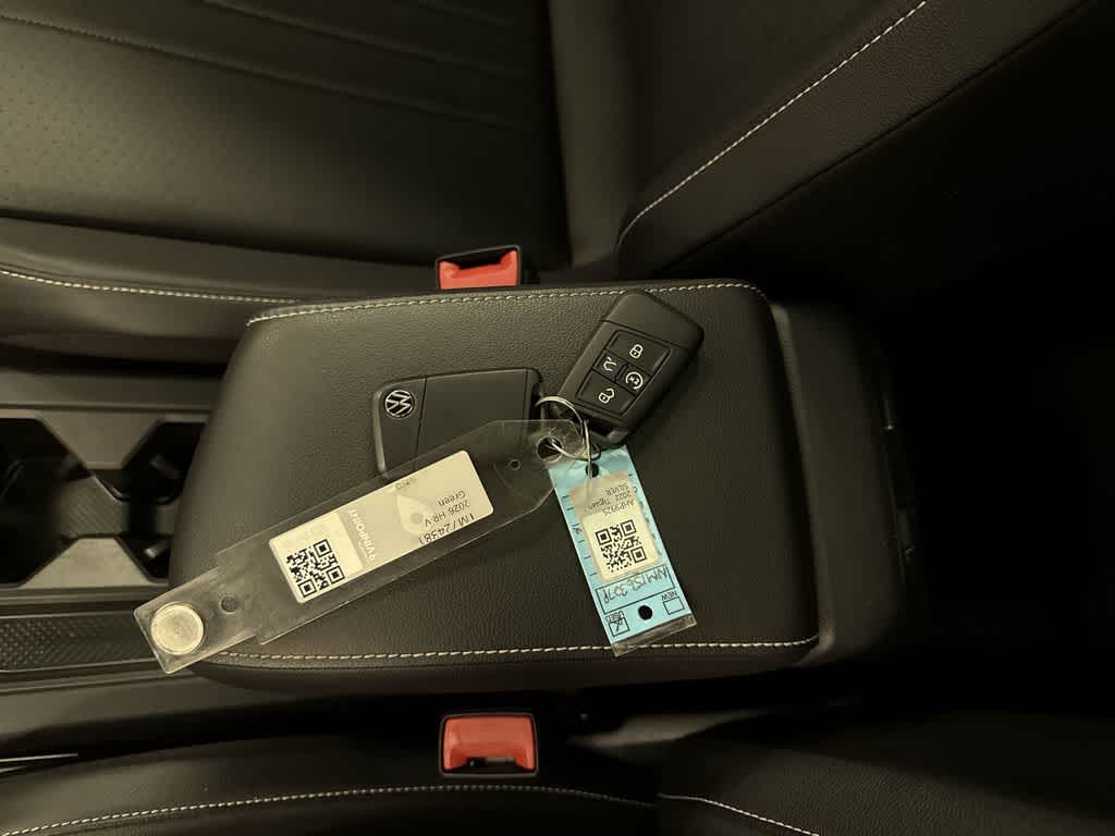 2022 Volkswagen Tiguan SE R-Line Black