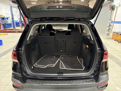 Volkswagen Taos S 2023