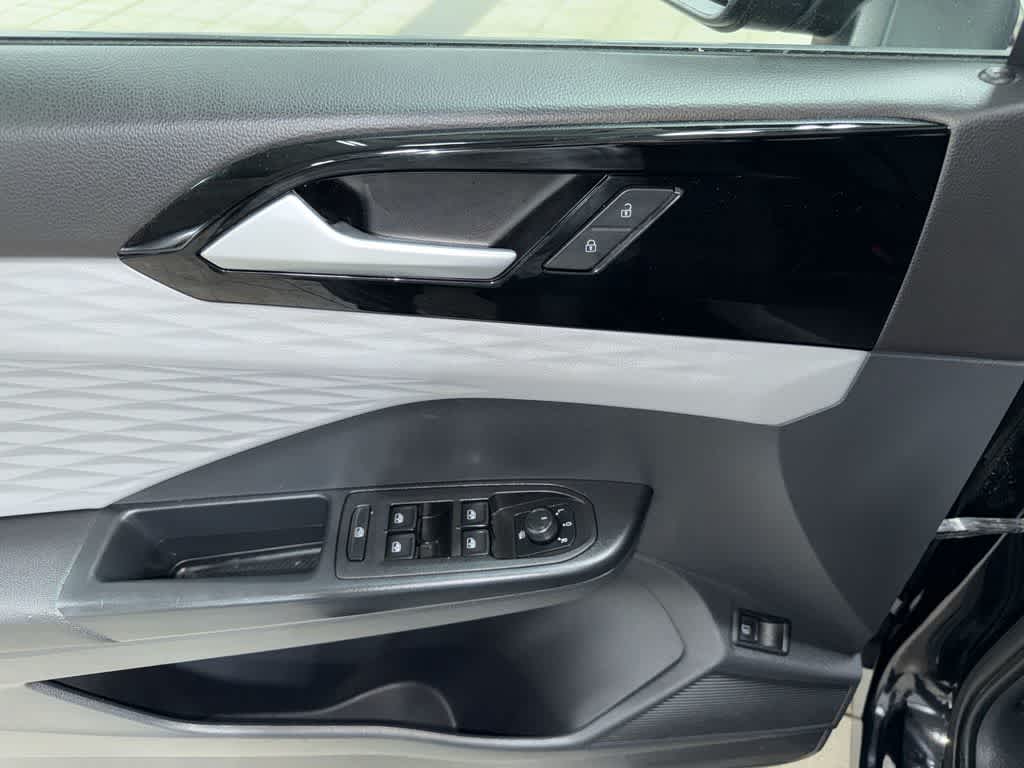 Volkswagen Taos S 2023