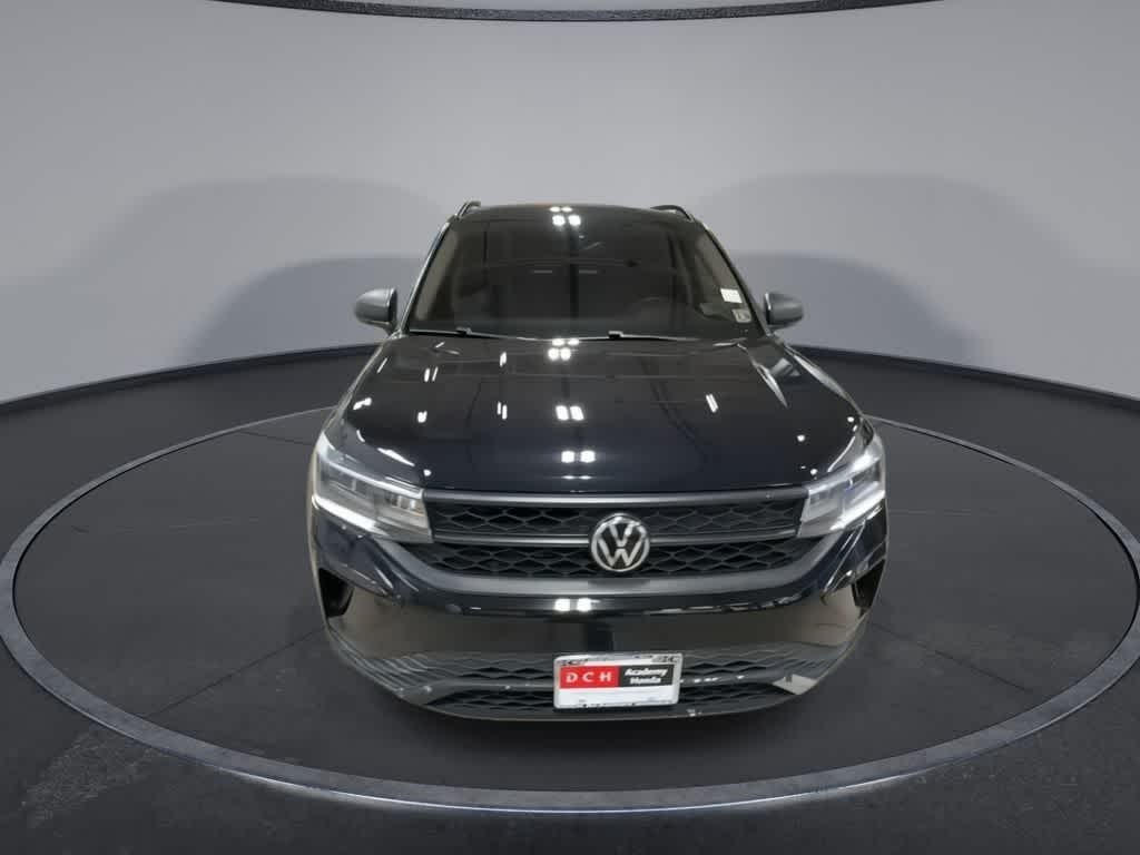 Volkswagen Taos S 2023