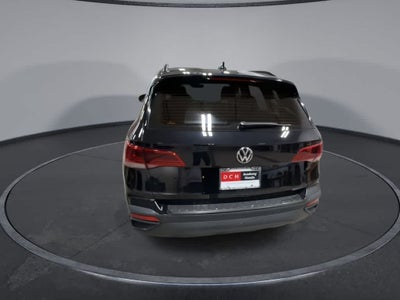 Volkswagen Taos S 2023