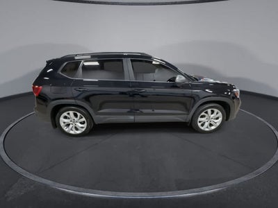 Volkswagen Taos S 2023