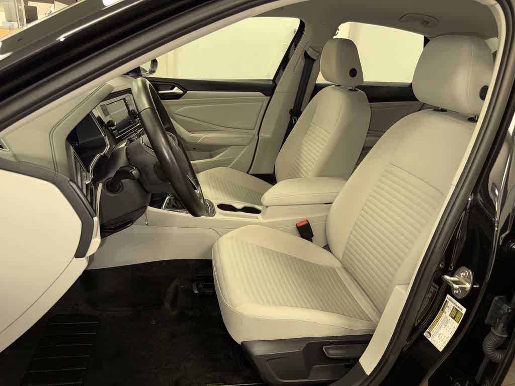 Volkswagen Jetta S 2024