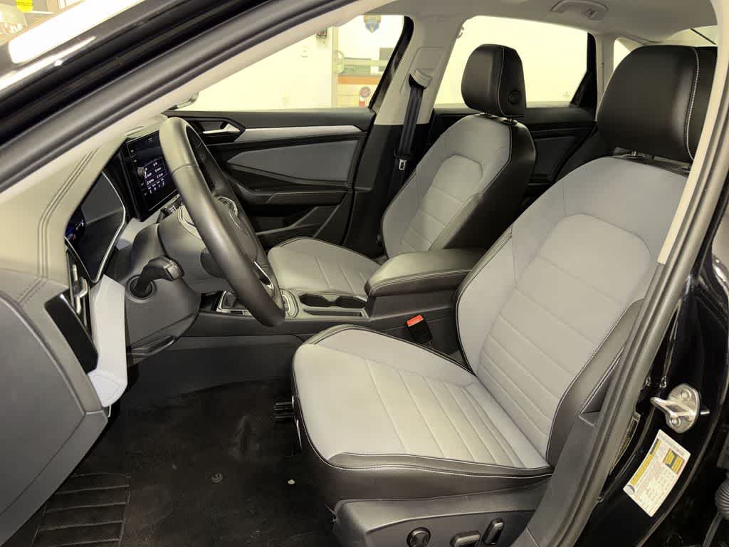 Volkswagen Jetta SE 2025