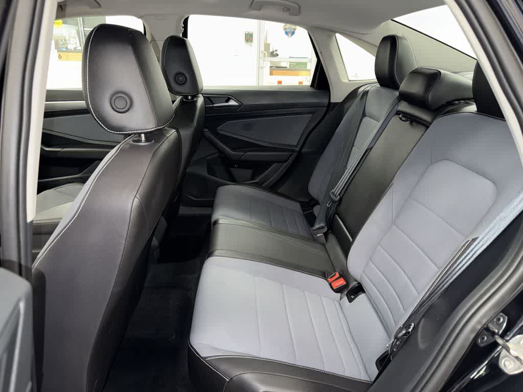 Volkswagen Jetta SE 2025