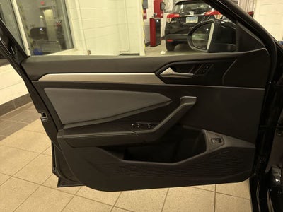 Volkswagen Jetta SE 2025