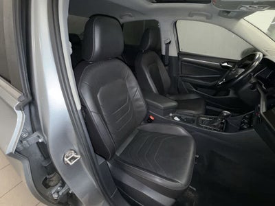 Volkswagen Jetta SEL Premium 2019