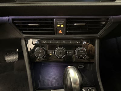 Volkswagen Jetta SEL Premium 2019