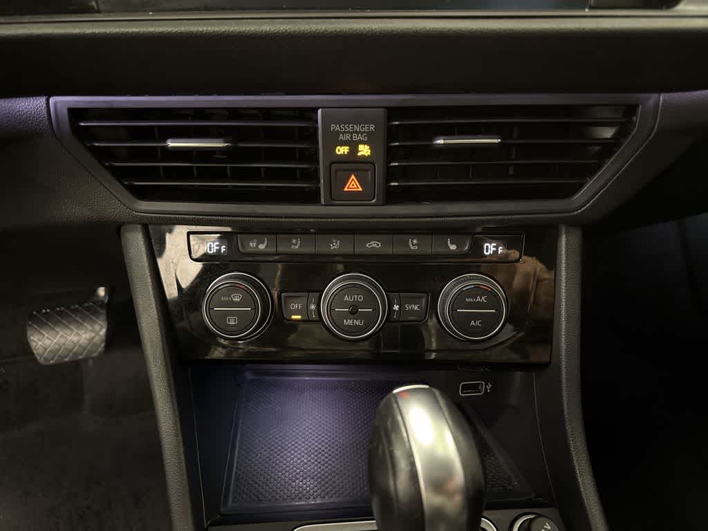 Volkswagen Jetta SEL Premium 2019