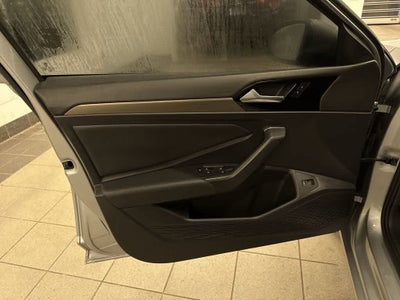 Volkswagen Jetta SEL Premium 2019