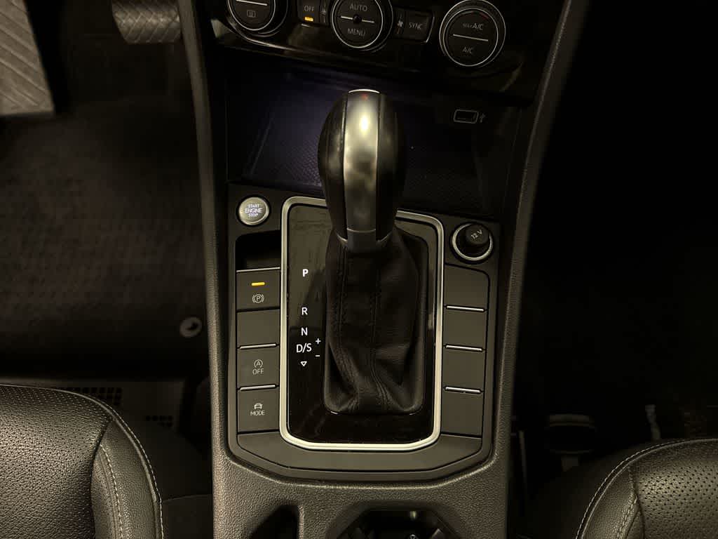 Volkswagen Jetta SEL Premium 2019