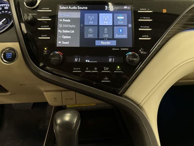 Toyota Camry XLE 2019
