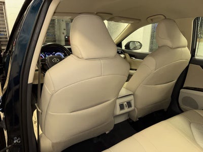 Toyota Camry XLE 2019