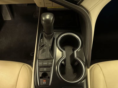 Toyota Camry XLE 2019