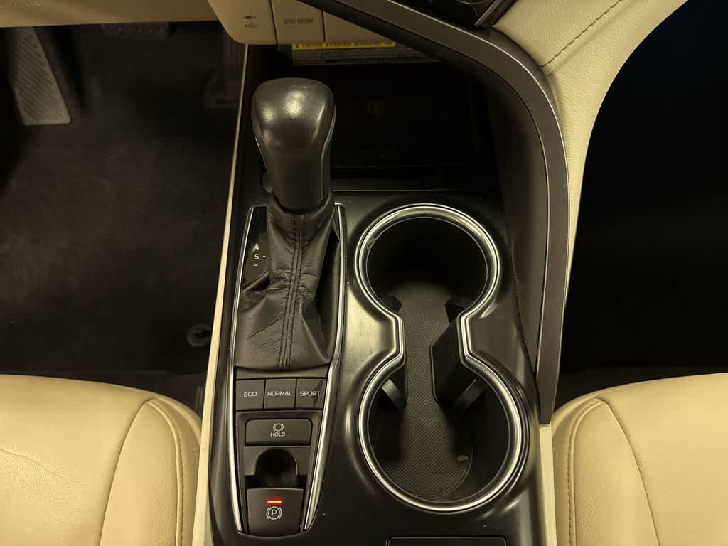 Toyota Camry XLE 2019