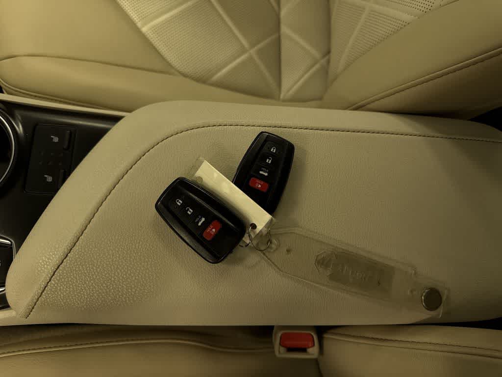 Toyota Camry XLE 2019