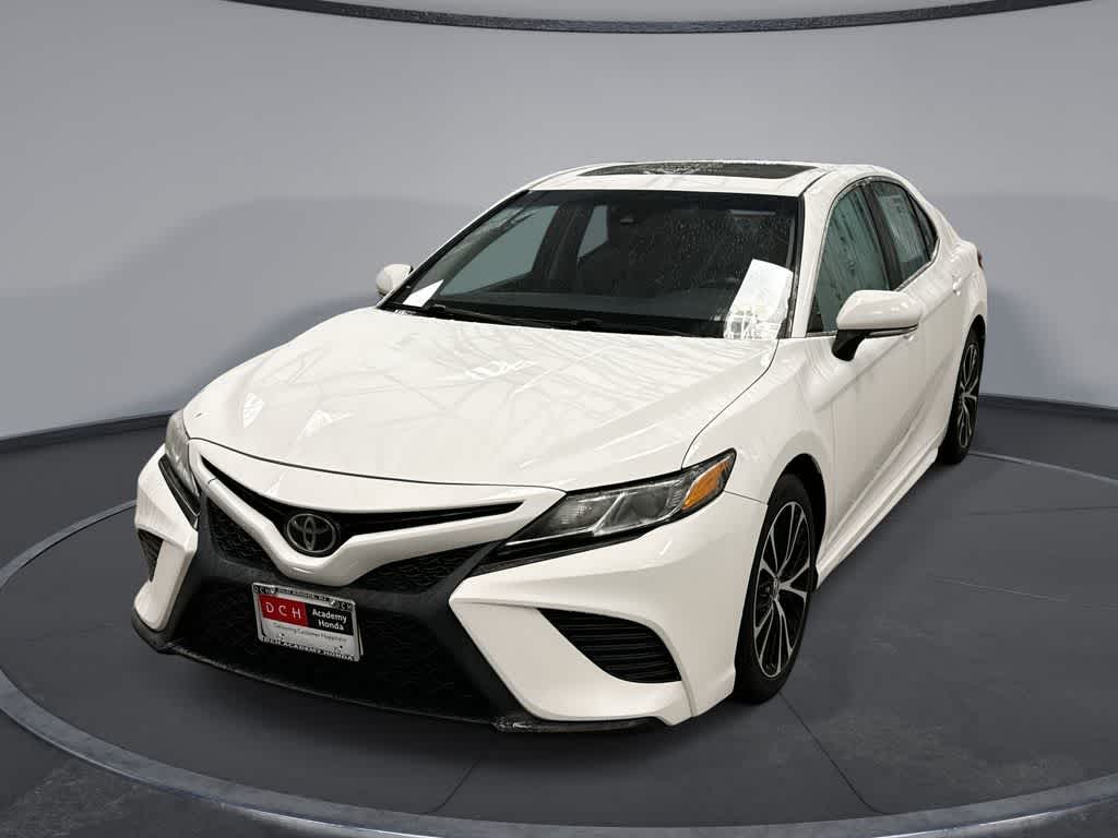 Toyota Camry SE 2018