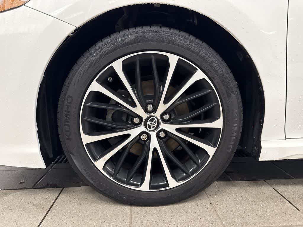 Toyota Camry SE 2018