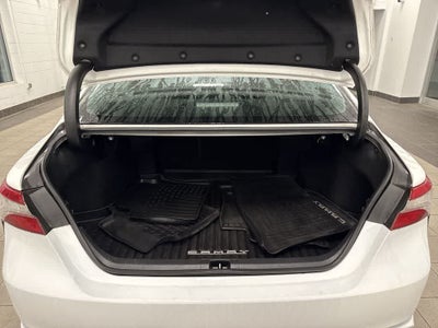 Toyota Camry SE 2018