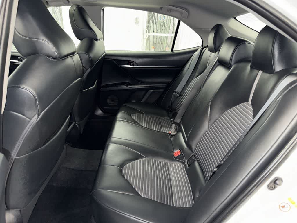 Toyota Camry SE 2018