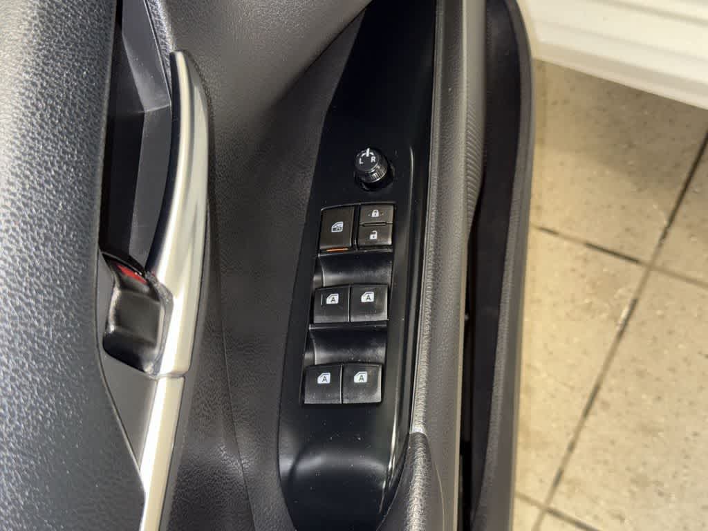 Toyota Camry SE 2018