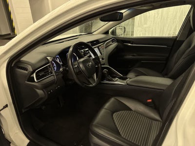 Toyota Camry SE 2018