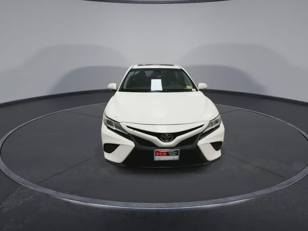 Toyota Camry SE 2018