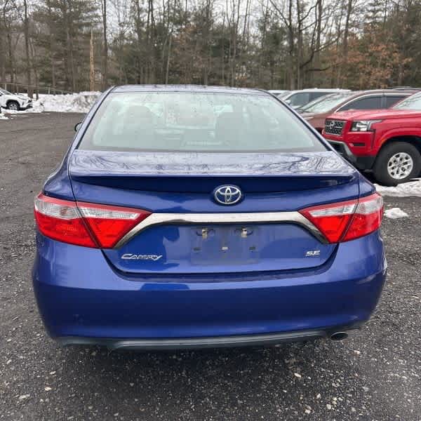 Toyota Camry SE 2016