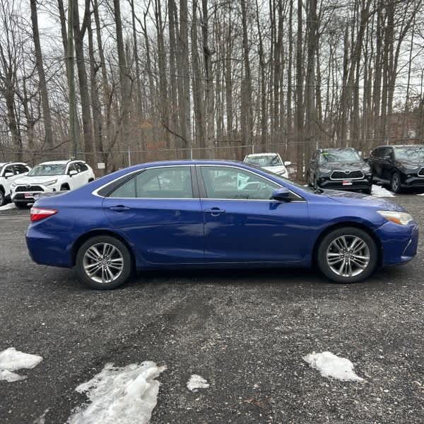 Toyota Camry SE 2016
