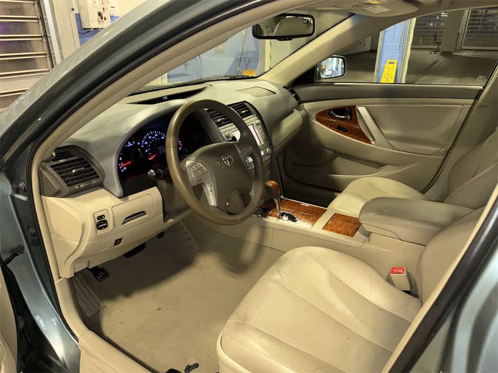 Toyota Camry XLE 2011