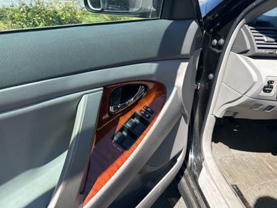 Toyota Camry XLE 2011