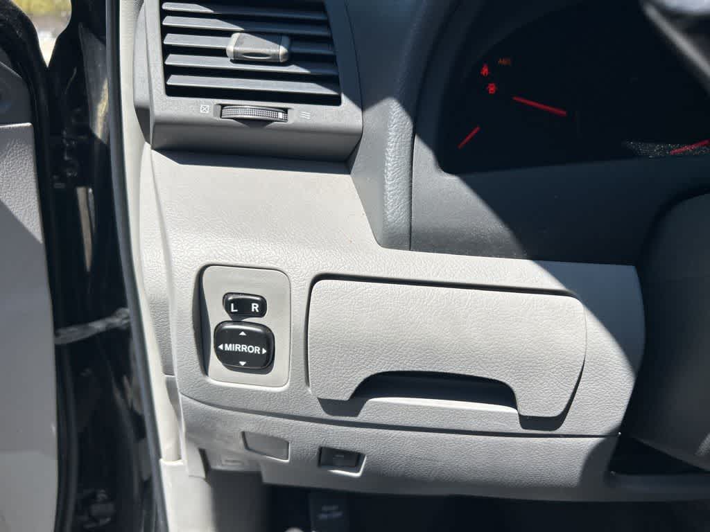 Toyota Camry XLE 2011