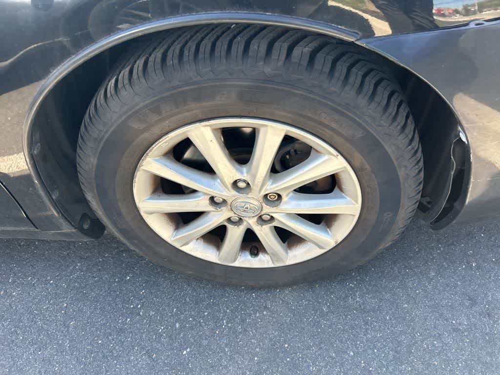 Toyota Camry XLE 2011