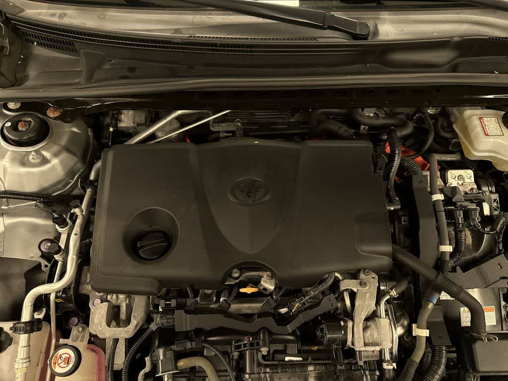 Toyota Camry Hybrid LE 2020