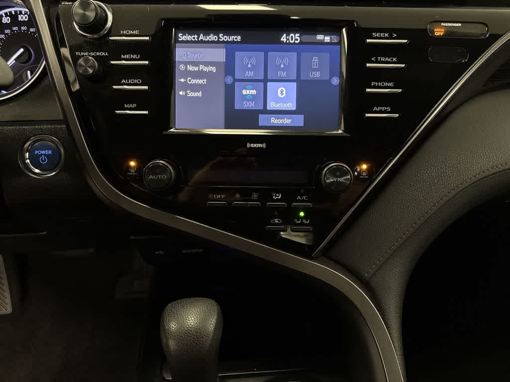 Toyota Camry Hybrid LE 2020