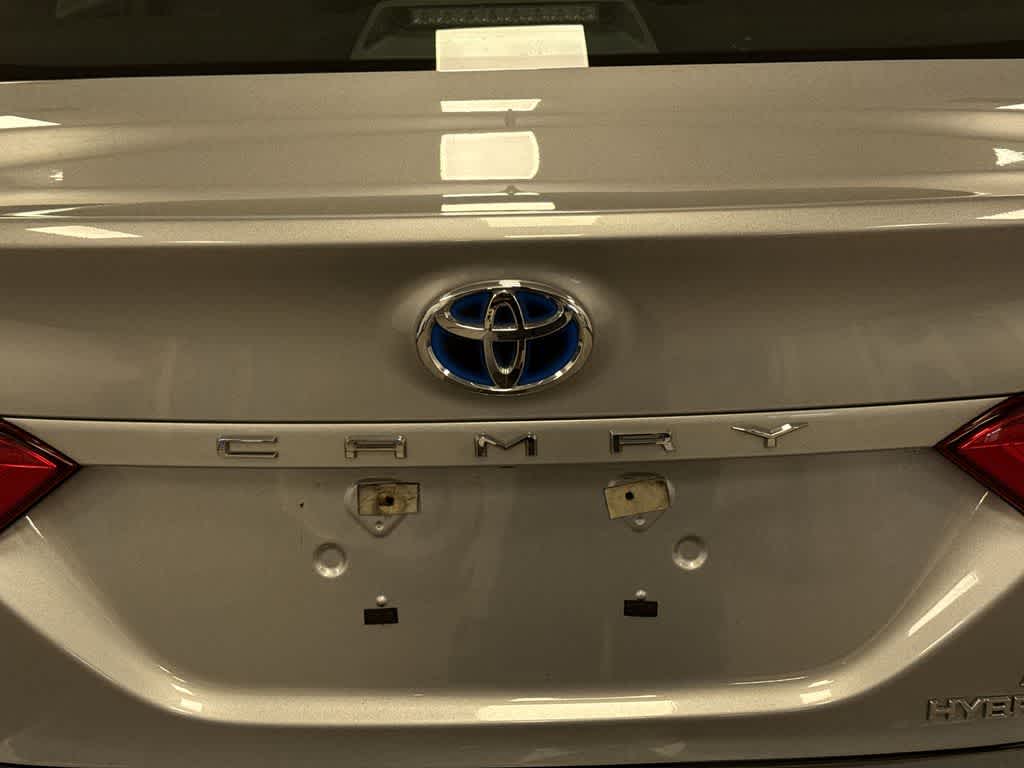 Toyota Camry Hybrid LE 2020