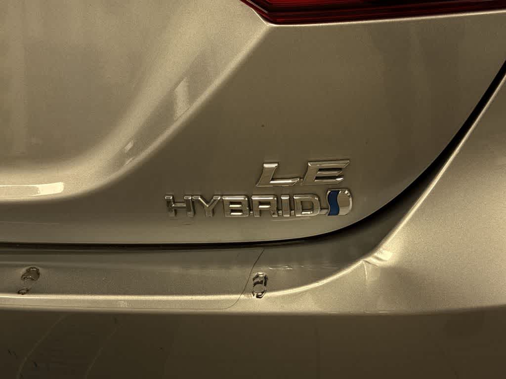 Toyota Camry Hybrid LE 2020