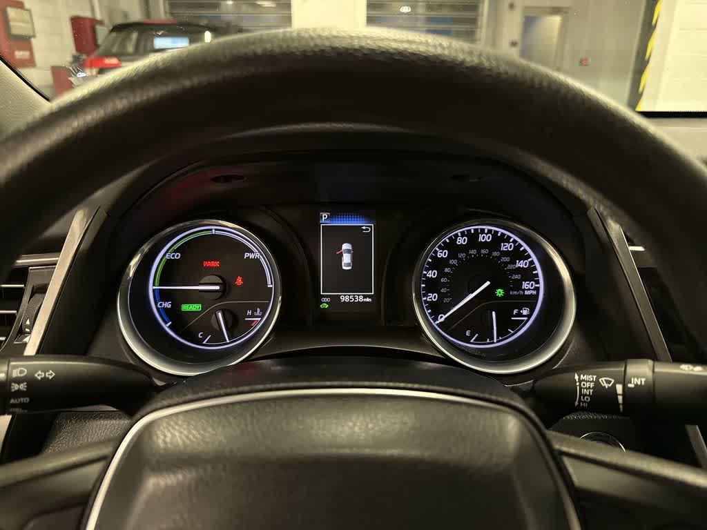 Toyota Camry Hybrid LE 2020