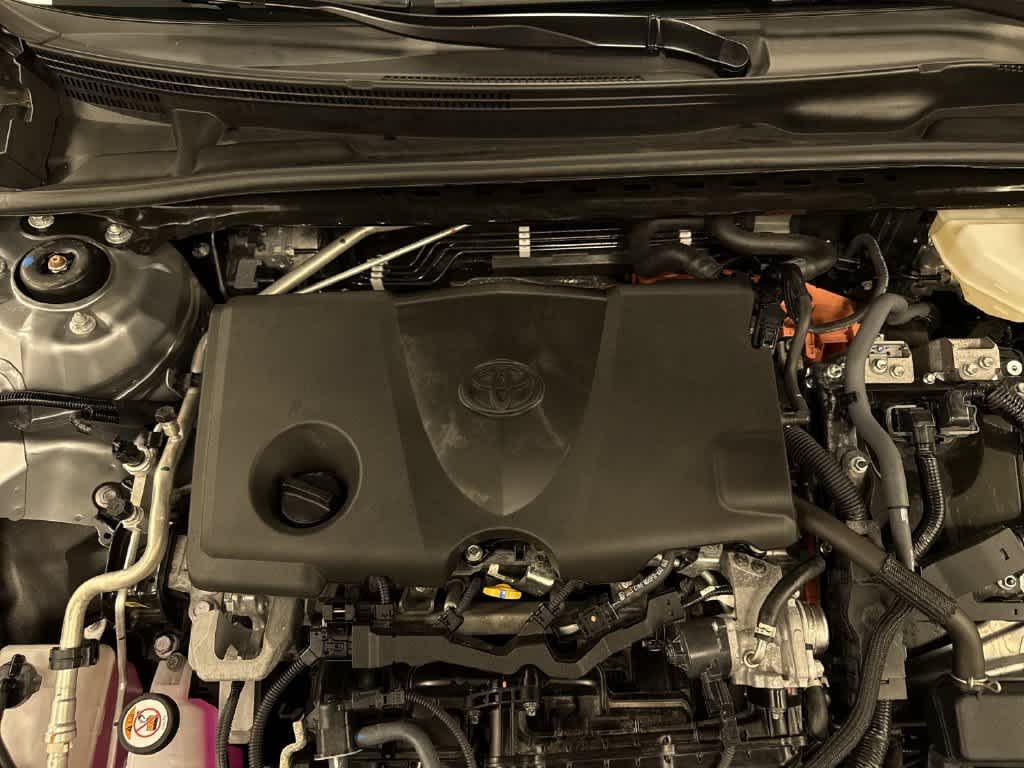 Toyota Camry SE 2026