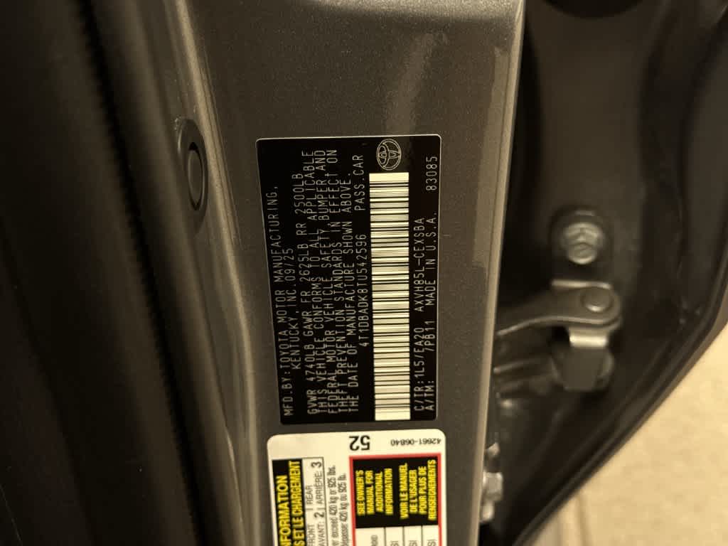 Toyota Camry SE 2026