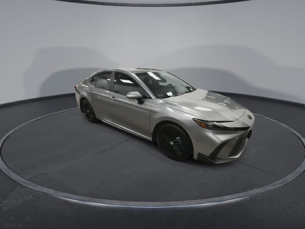 Toyota Camry SE 2026