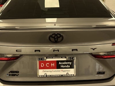Toyota Camry SE 2026