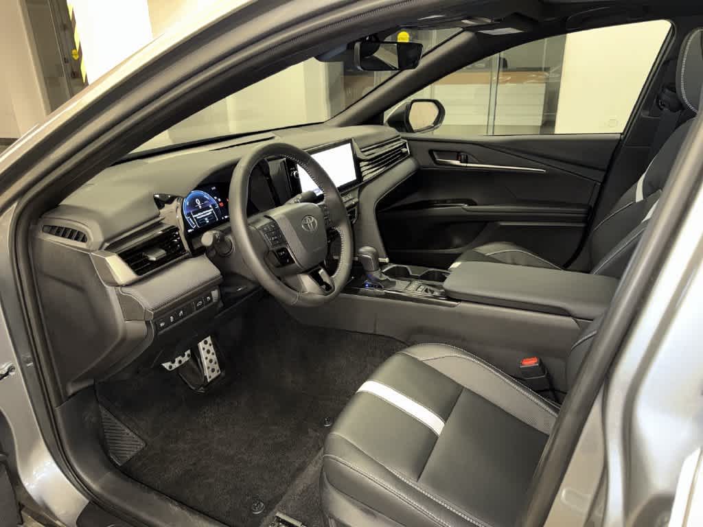 Toyota Camry SE 2026
