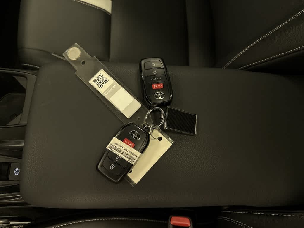 Toyota Camry SE 2026
