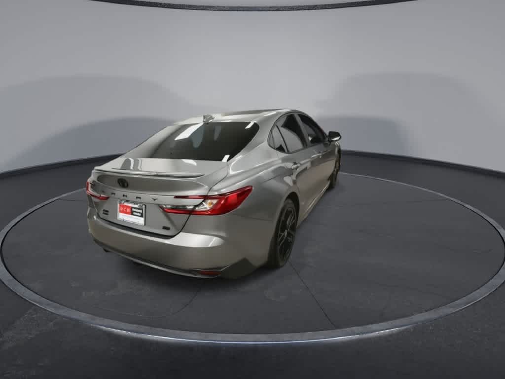 Toyota Camry SE 2026