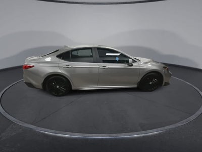 Toyota Camry SE 2026
