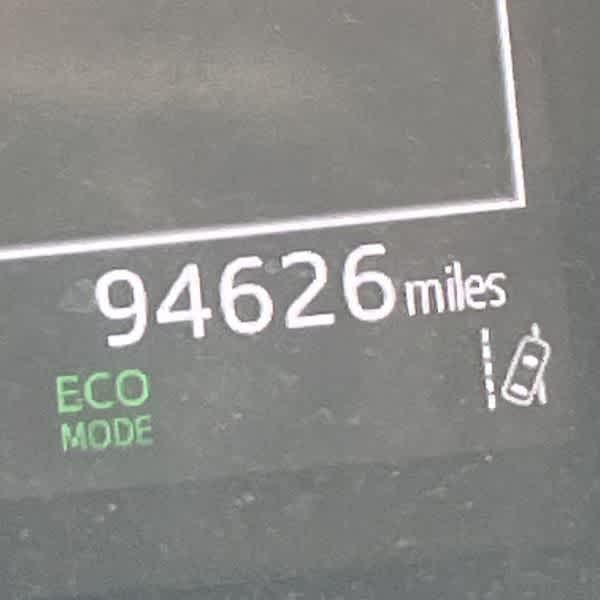 Toyota Camry Hybrid SE 2022