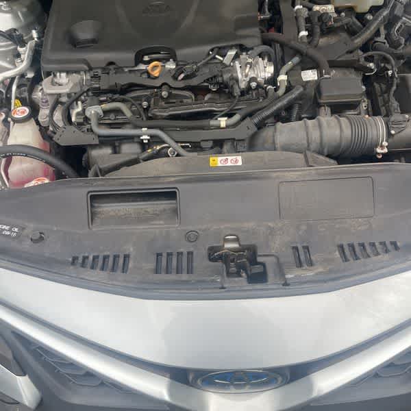 Toyota Camry Hybrid SE 2022