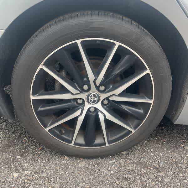 Toyota Camry Hybrid SE 2022