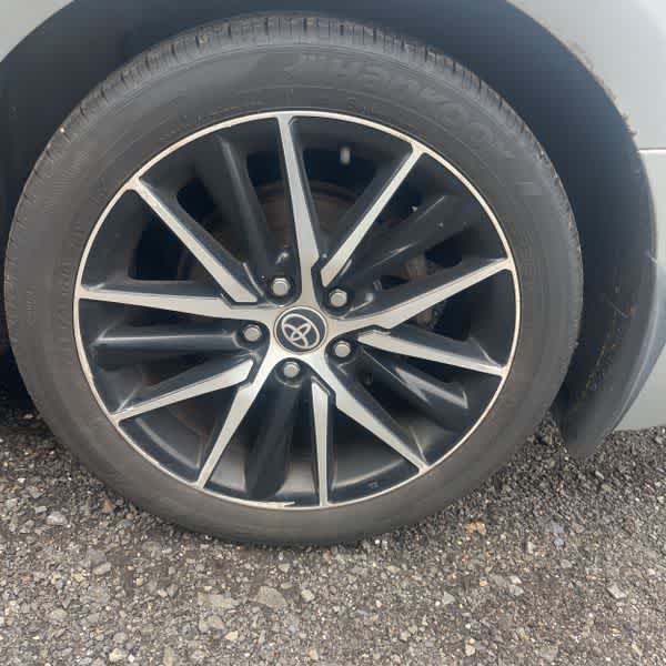 Toyota Camry Hybrid SE 2022